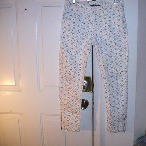 Shapetastic Lee Hidden Hold FLoral & White Jeans 8